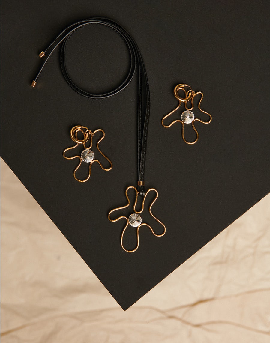 Collier pendentif fleur Louis Vuitton - LIMITED EDITION STORE